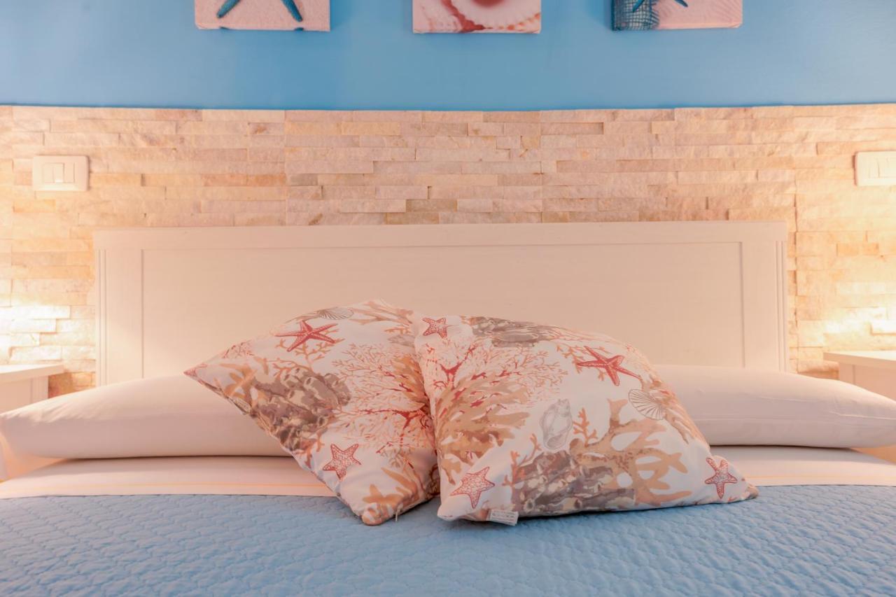 Approdo Rooms - Eja Sardinia 卡利亚里 外观 照片