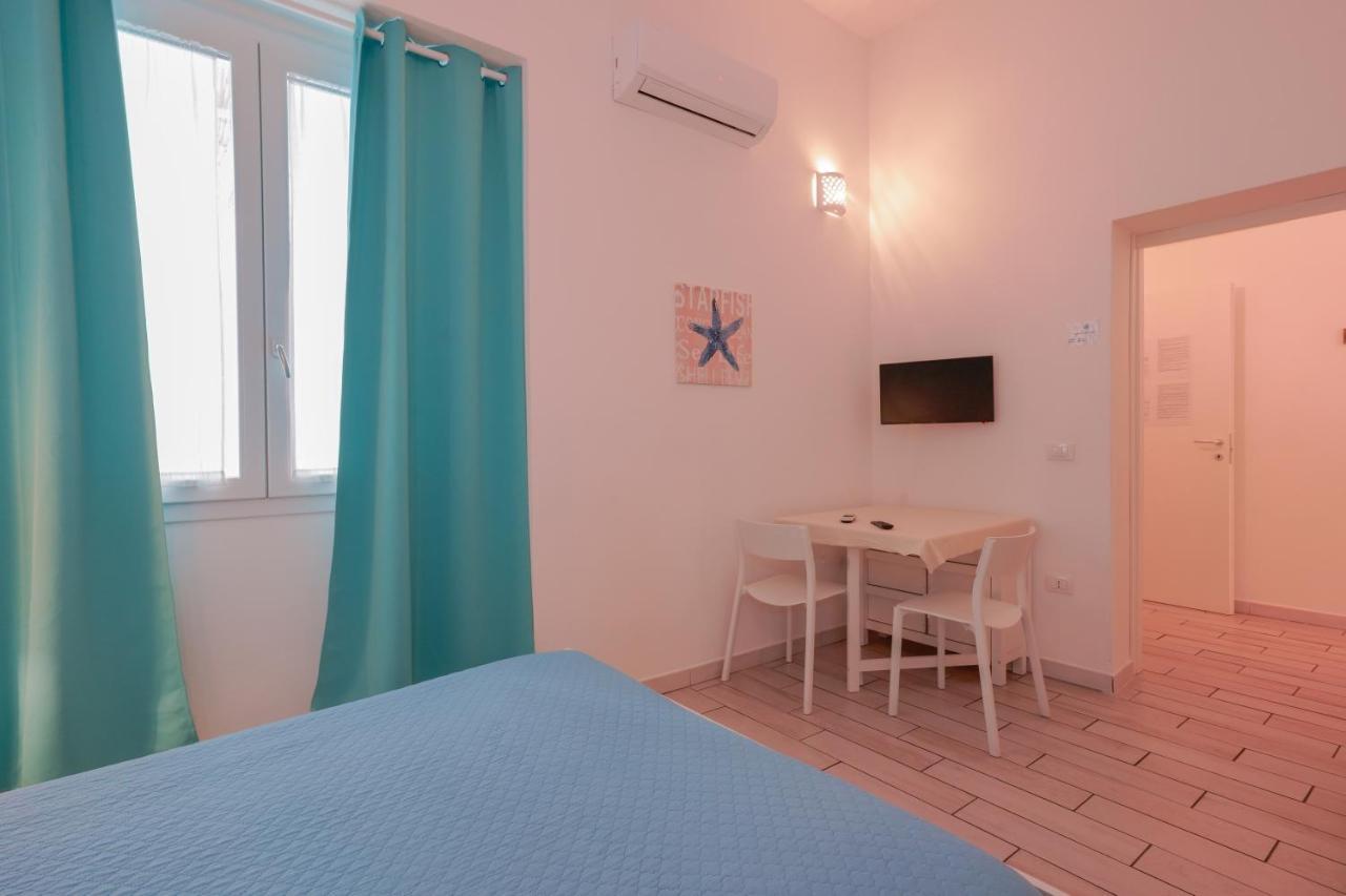 Approdo Rooms - Eja Sardinia 卡利亚里 外观 照片