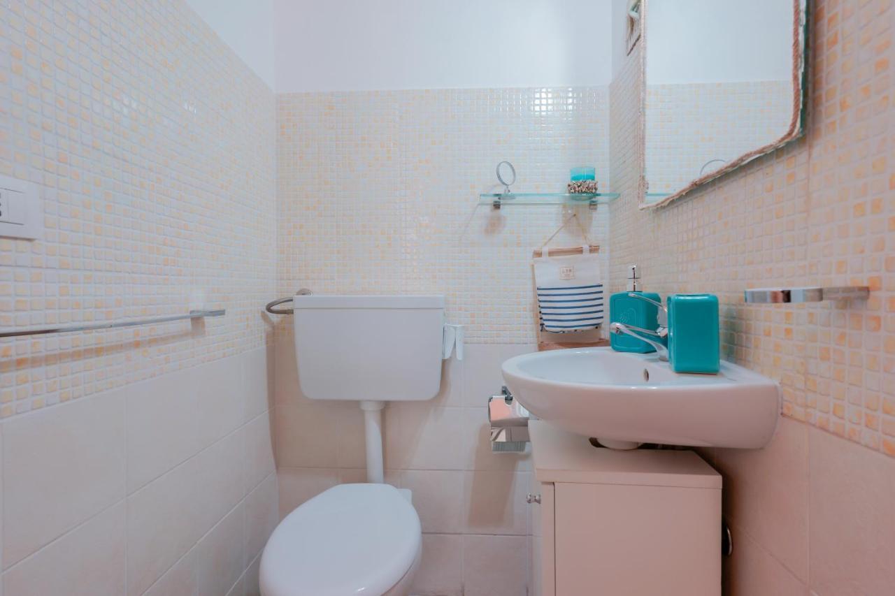 Approdo Rooms - Eja Sardinia 卡利亚里 外观 照片